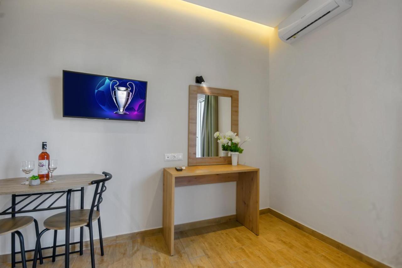 Ariadni Apartments Dassia エクステリア 写真